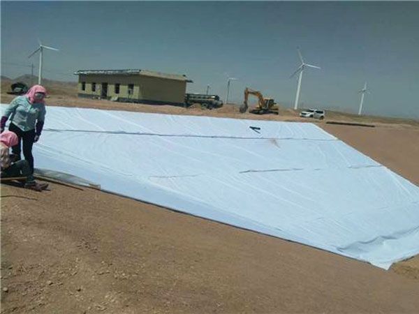 复合土工膜施工